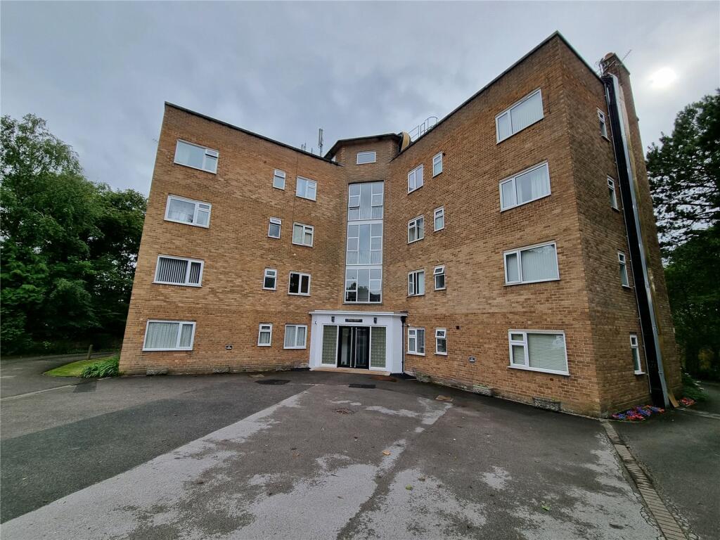 2 bedroom apartment for sale in Telegraph Road, Heswall, Wirral, CH60
