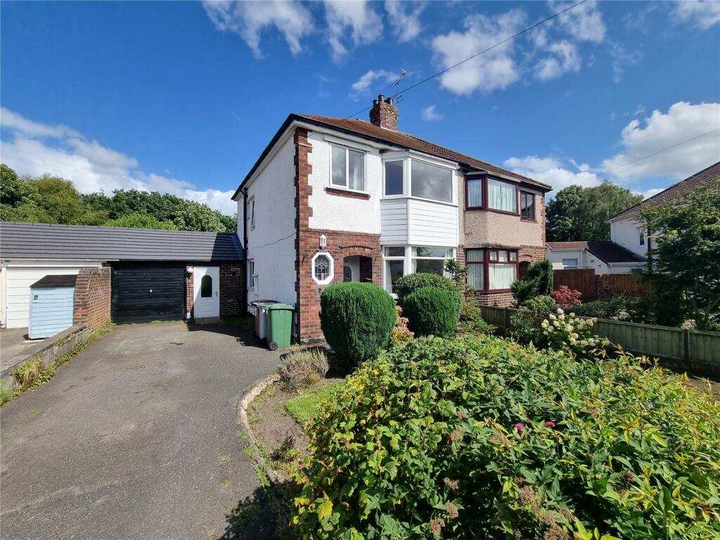 3 bedroom semidetached house for sale in Forest Road, Heswall, Wirral