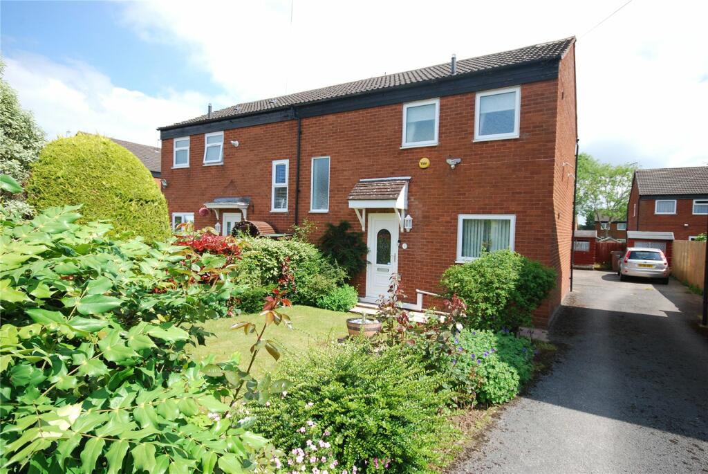2 bedroom semidetached house for sale in Kentmere Drive, Pensby