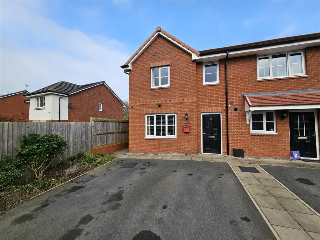 3 bedroom end of terrace house for sale in Malley Close, Upton, Wirral