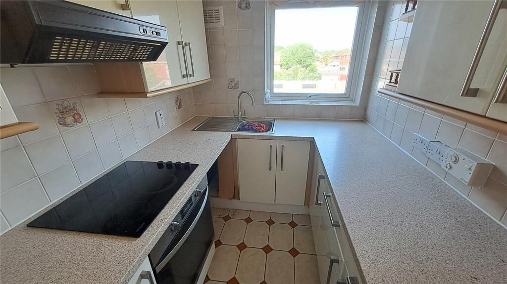 Additional property image - Dee View Court, Neston, Cheshire, CH64