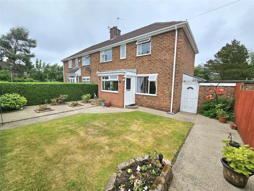 3 bedroom semidetached house for sale in Ridgefield Road, Pensby