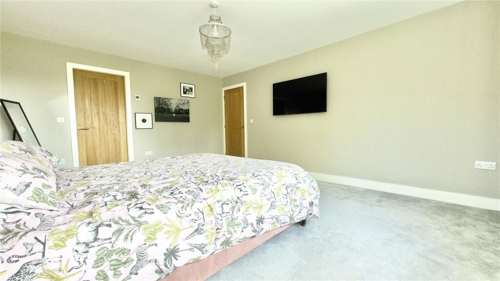 Additional property image - Liverpool Road, Neston, Cheshire, CH64