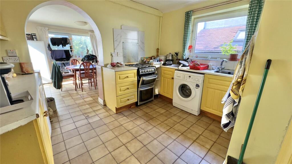 Additional property image - Hillfield Drive, Heswall, Wirral, CH61