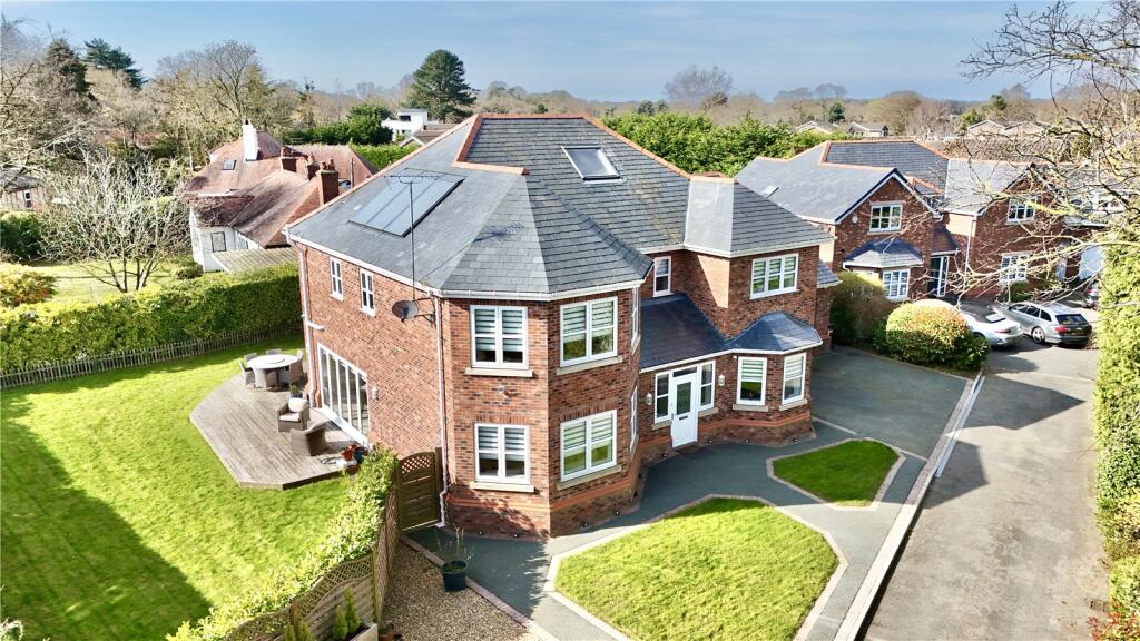 Main image of property: Neston Road, Willaston, Neston, Cheshire, CH64