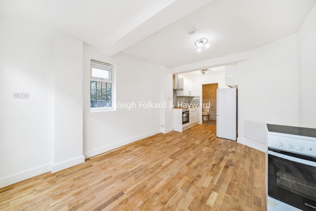 Main image of property: Green Lanes, Newington Green, London, N16
