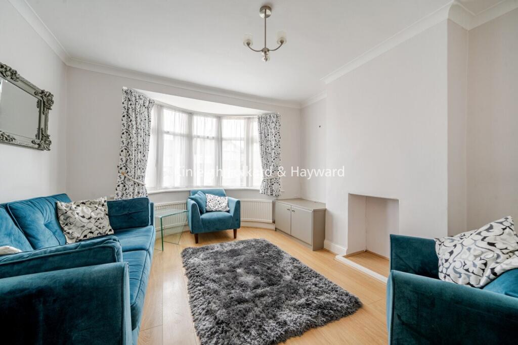 Main image of property: Old Farm Avenue, London, N14