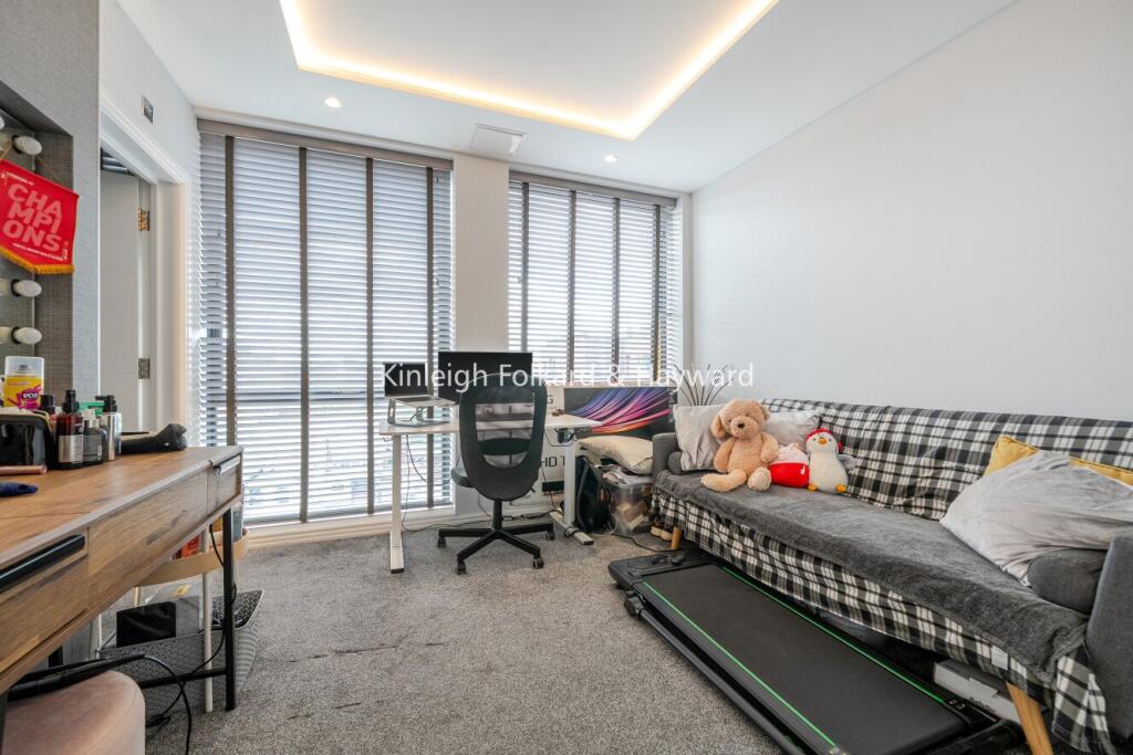 Main image of property: Chase Road, Southgate, London, N14