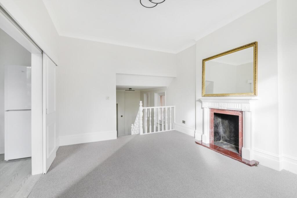 Main image of property: Kings Avenue, Muswell Hill, London, N10