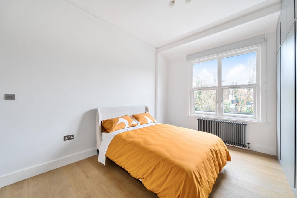 Main image of property: Creighton Avenue, London, N10