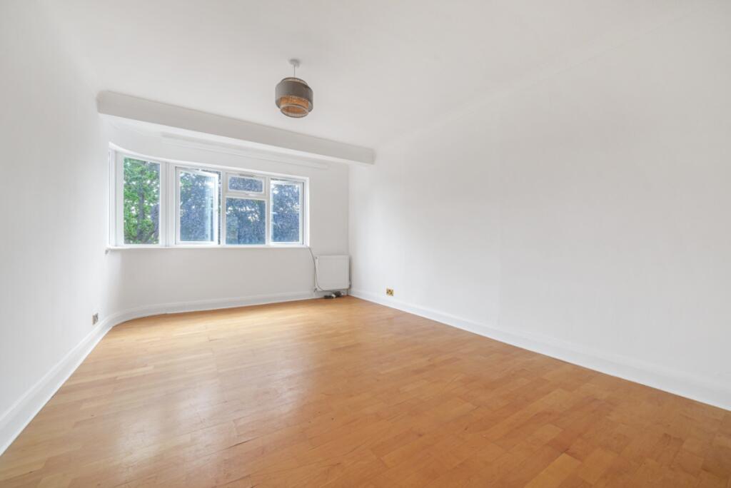 Main image of property: East Walk, East Barnet, Barnet, EN4