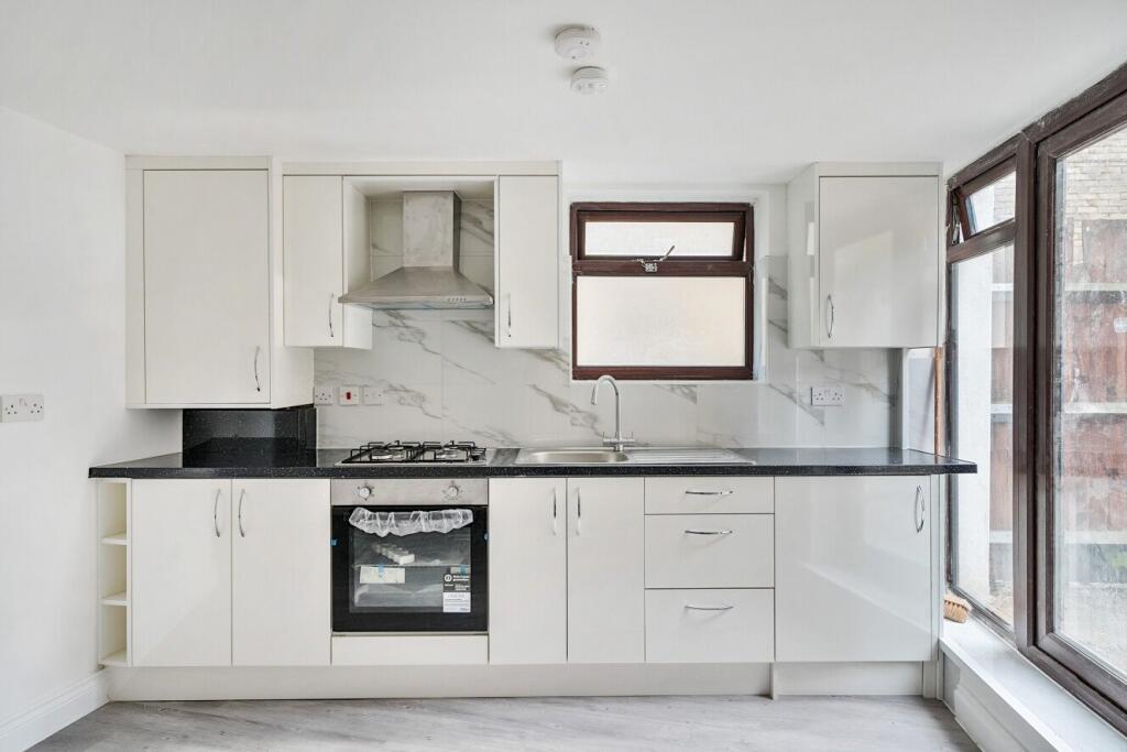 Main image of property: Peckham Rye, London, SE15