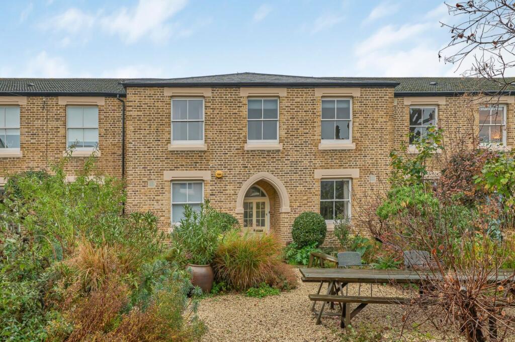 Main image of property: Herschell Mews, London, SE5