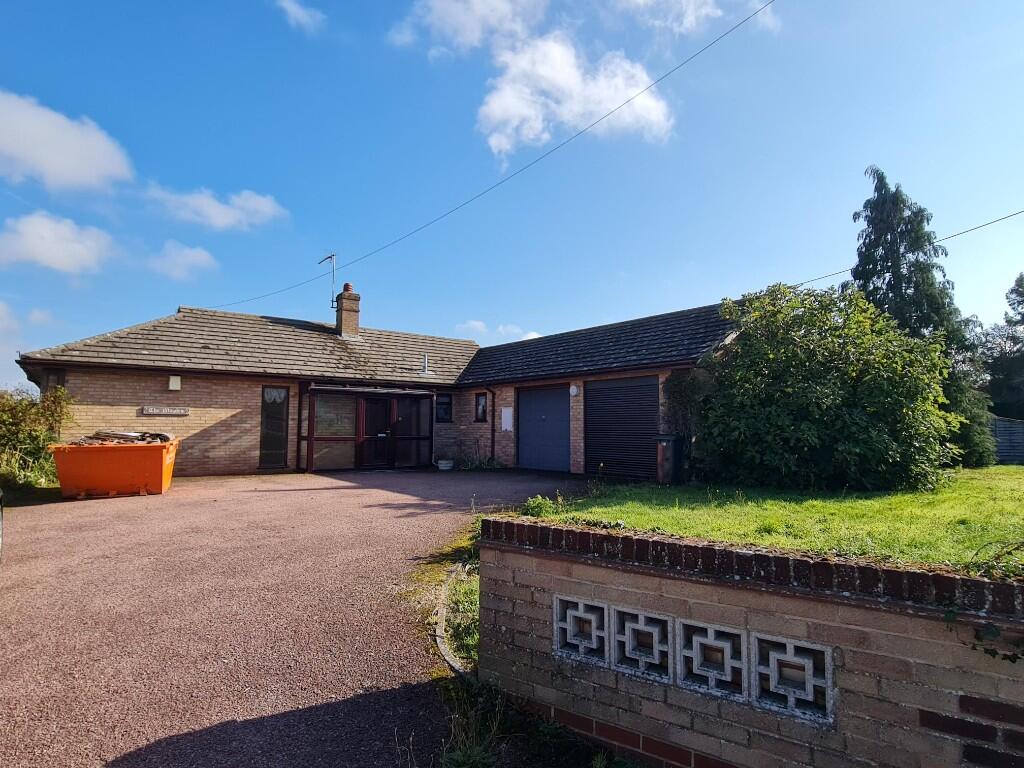 Main image of property: Harleston Corner, IP14