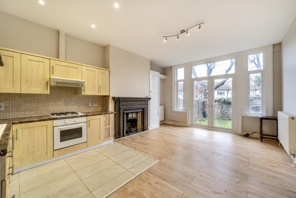 Main image of property: Kirkstall Road, London, SW2
