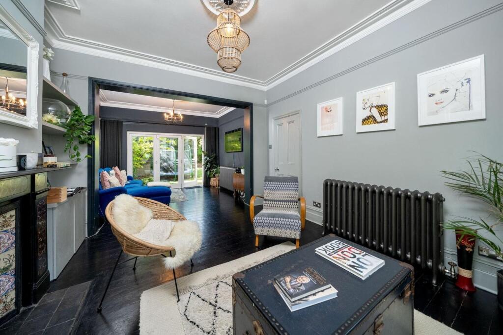 Main image of property: Arragon Gardens, London, SW16