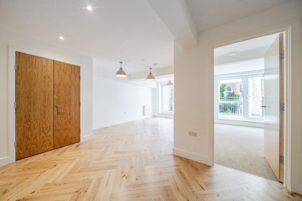 Main image of property: Lansdowne Hill, Norwood, London, SE27