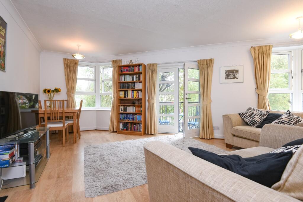 Main image of property: Wolfe Crescent, Surrey Quays, London, SE16