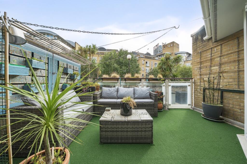 Main image of property: Woodland Crescent, London, SE16