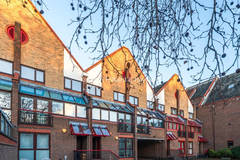 Main image of property: Bywater Place, Surrey Quays, London, SE16