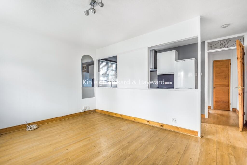 Main image of property: College Gardens, Tooting, London, SW17