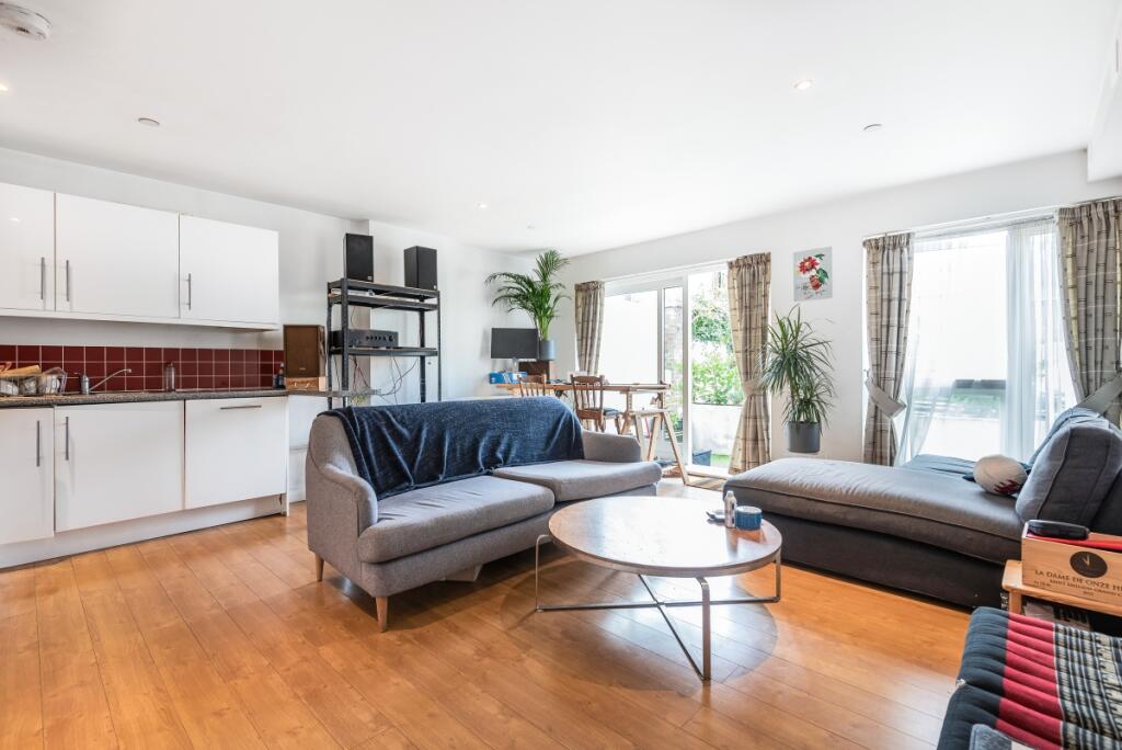 Main image of property: Furley Road, Peckham, London, SE15