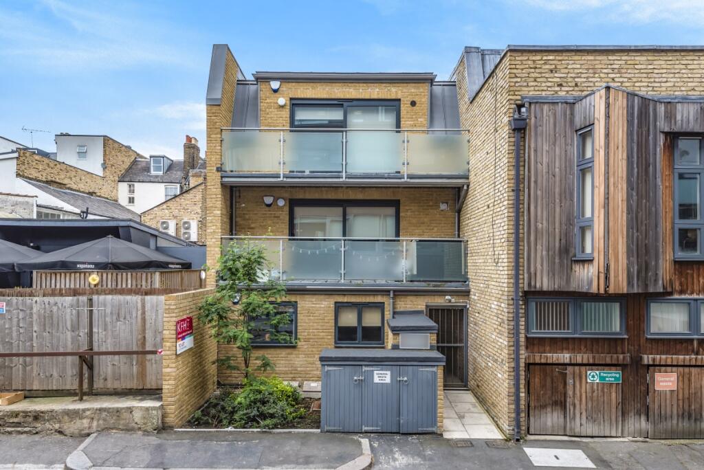 Main image of property: Worple Road Mews, Wimbledon, London, SW19