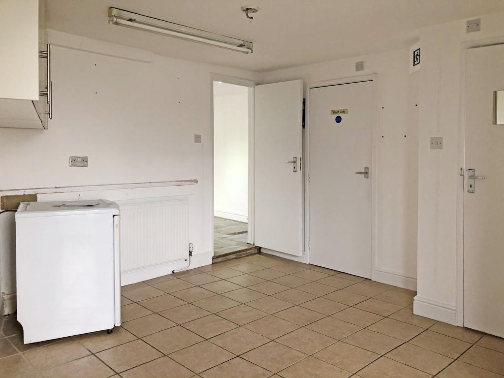 Shop for rent in High Street, Ewell Village, Surrey, KT17