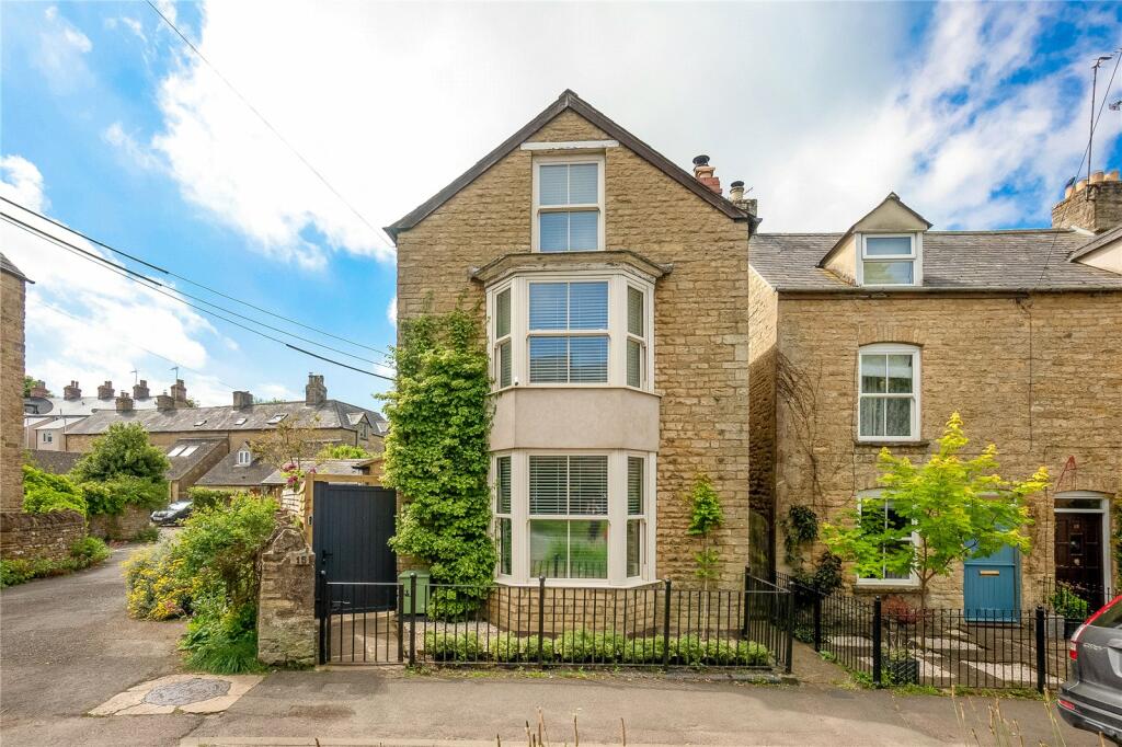 Main image of property: London Road, Chipping Norton, Oxfordshire, OX7