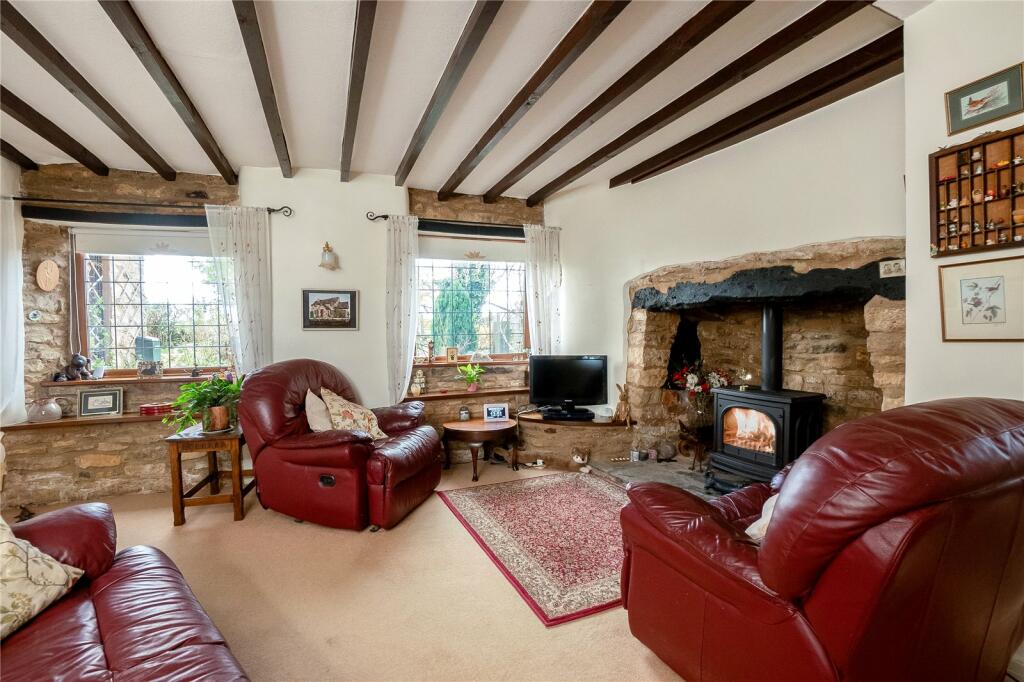 Additional property image - Main Street, Long Compton, Shipton-On-Stour, Warwickshire, CV36