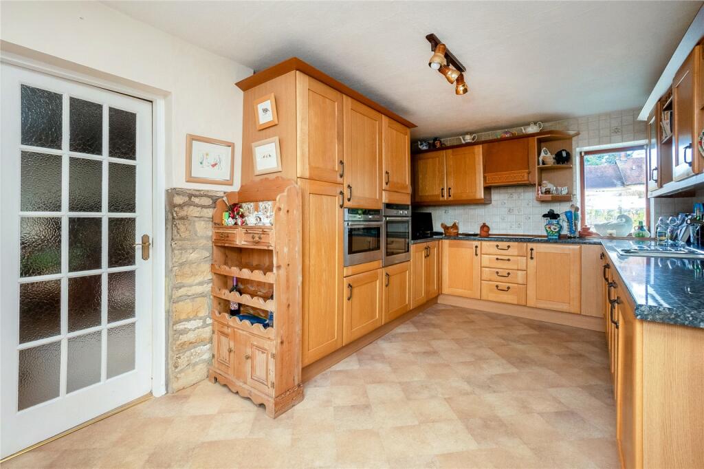 Property image - Main Street, Long Compton, Shipton-On-Stour, Warwickshire, CV36