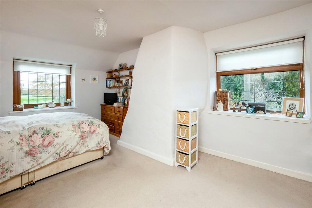 Additional property image - Main Street, Long Compton, Shipton-On-Stour, Warwickshire, CV36