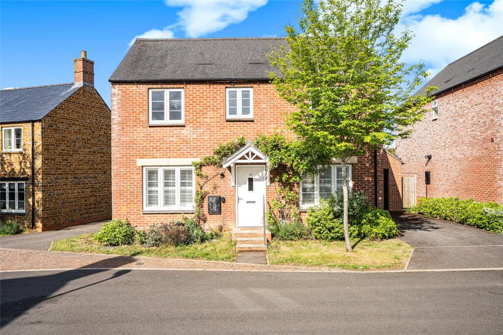 Main image of property: Goldings Road, Hook Norton, Banbury, Oxfordshire, OX15