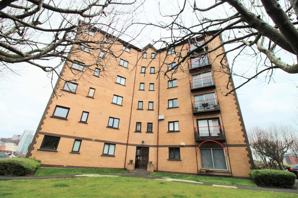 2 bedroom flat for rent in Riverview Gardens, Glasgow, G5