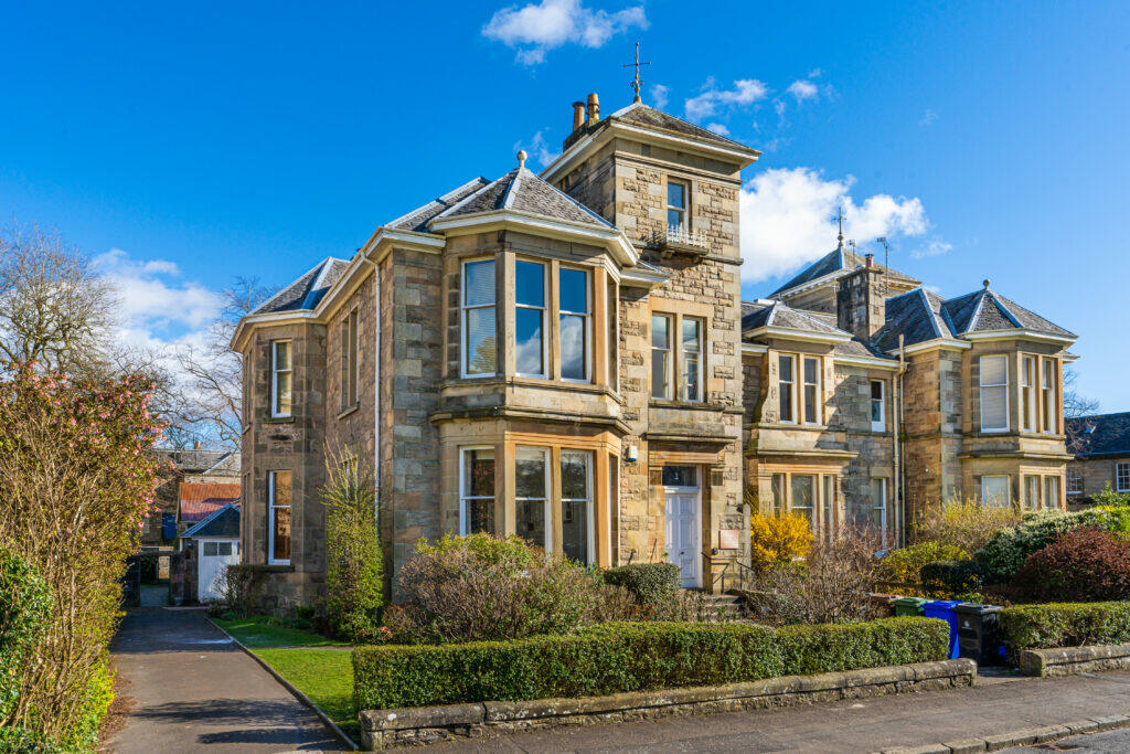 Main image of property: 1 Royal Gardens, Kings Park, Stirling, FK8