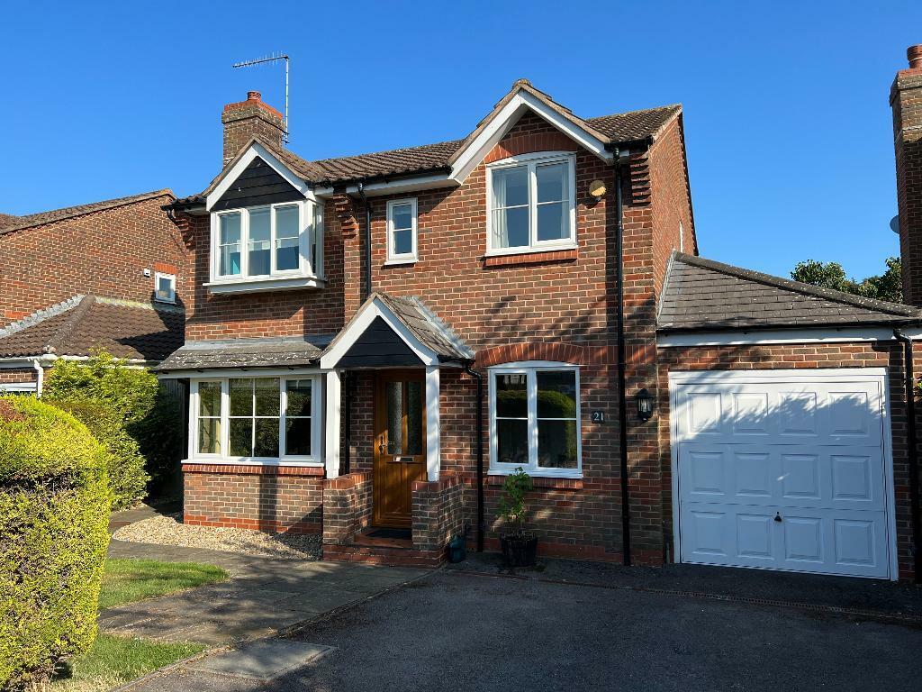 4 bedroom detached house for sale in Canons Way, Steyning, West Sussex