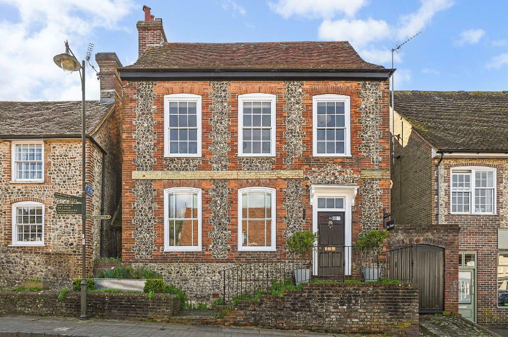 4 bedroom detached house for sale in High Street, Steyning, West Sussex