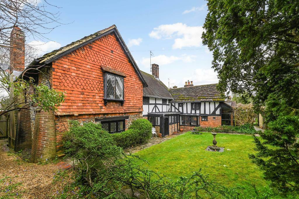 4 bedroom detached house for sale in Jarvis Lane, Steyning, West Sussex