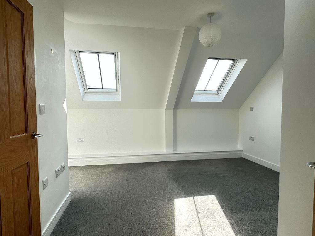 Additional property image - The Courtyard, Elm Grove Lane, Steyning, West Sussex, BN44 3BW