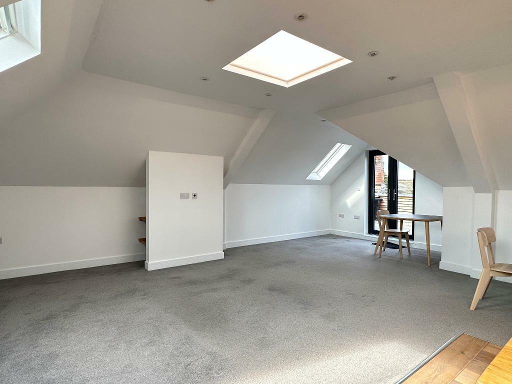 Additional property image - The Courtyard, Elm Grove Lane, Steyning, West Sussex, BN44 3BW