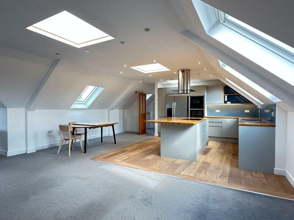 Additional property image - The Courtyard, Elm Grove Lane, Steyning, West Sussex, BN44 3BW