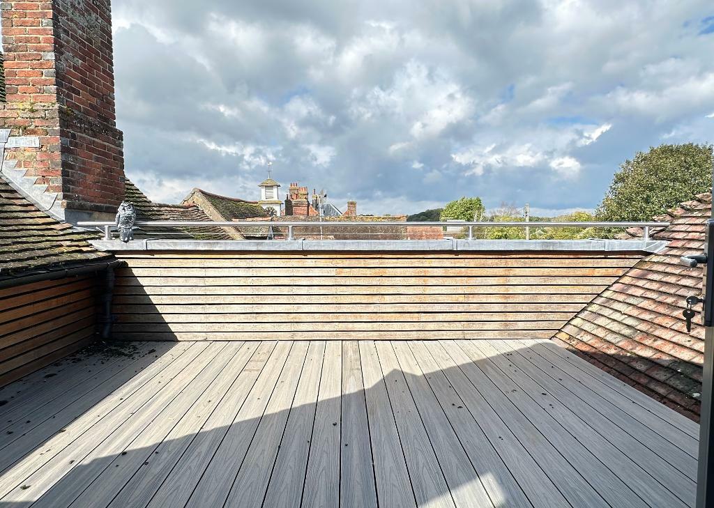 Additional property image - The Courtyard, Elm Grove Lane, Steyning, West Sussex, BN44 3BW