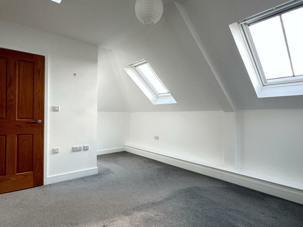 Additional property image - The Courtyard, Elm Grove Lane, Steyning, West Sussex, BN44 3BW