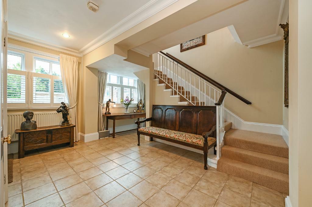 Additional property image - Bank Passage, Steyning, West Sussex, BN44 3YA