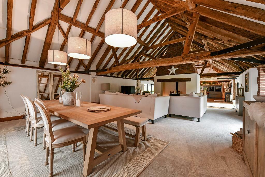 Additional property image - High Street, Upper Beeding, West Sussex, BN44 3WN