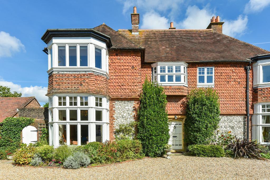 Main image of property: Castle Lane, Steyning, BN44 3GA