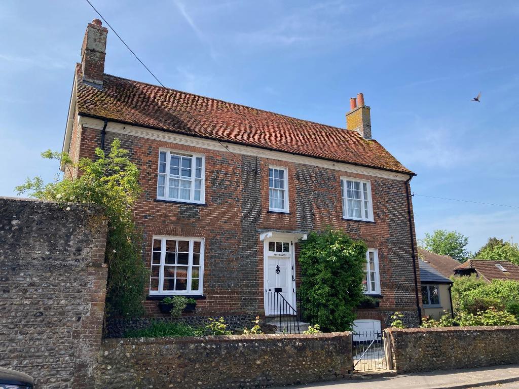 Main image of property: High Street, Upper Beeding, BN44 3WN