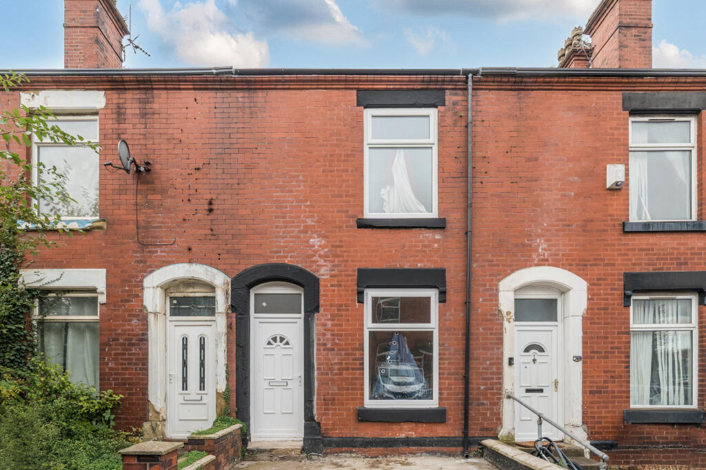 Main image of property: Hawthorn Grove, Ashton-under-lyne, Lancashire, OL7
