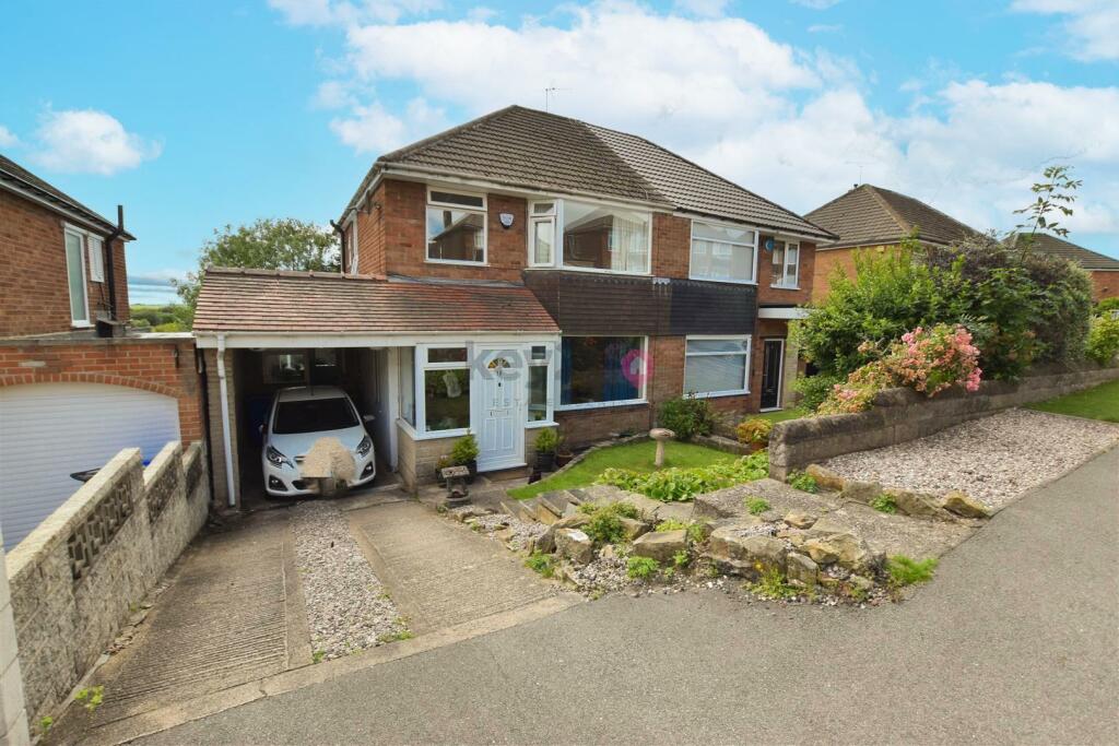 3 bedroom semidetached house for sale in Charnock Wood Road, Sheffield
