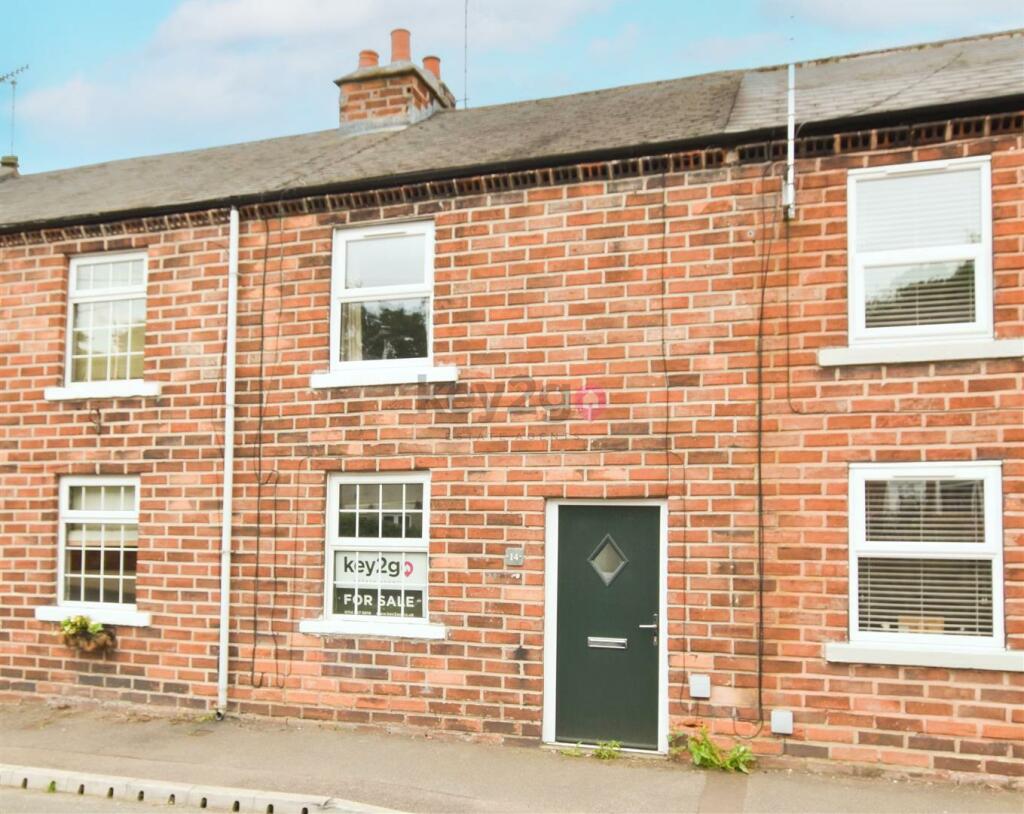 3 bedroom terraced house for sale in College Road, Spinkhill, Sheffield